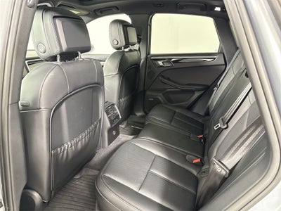 2025 Porsche Macan AWD