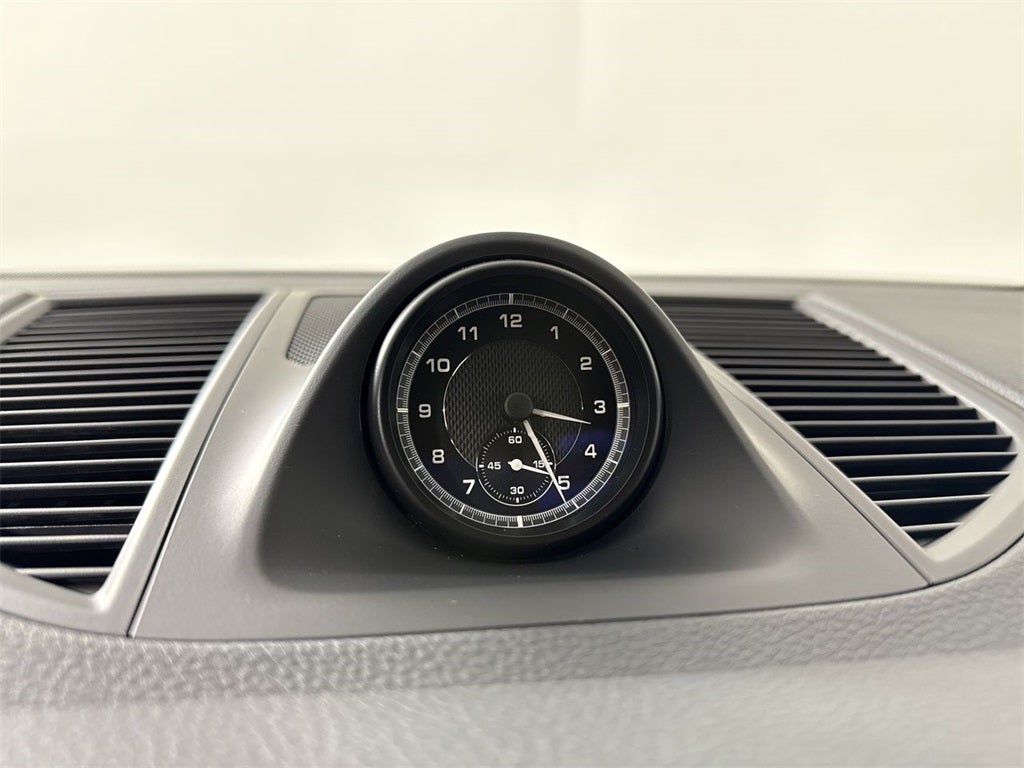 2025 Porsche Macan AWD