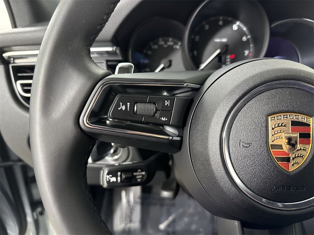 2025 Porsche Macan AWD