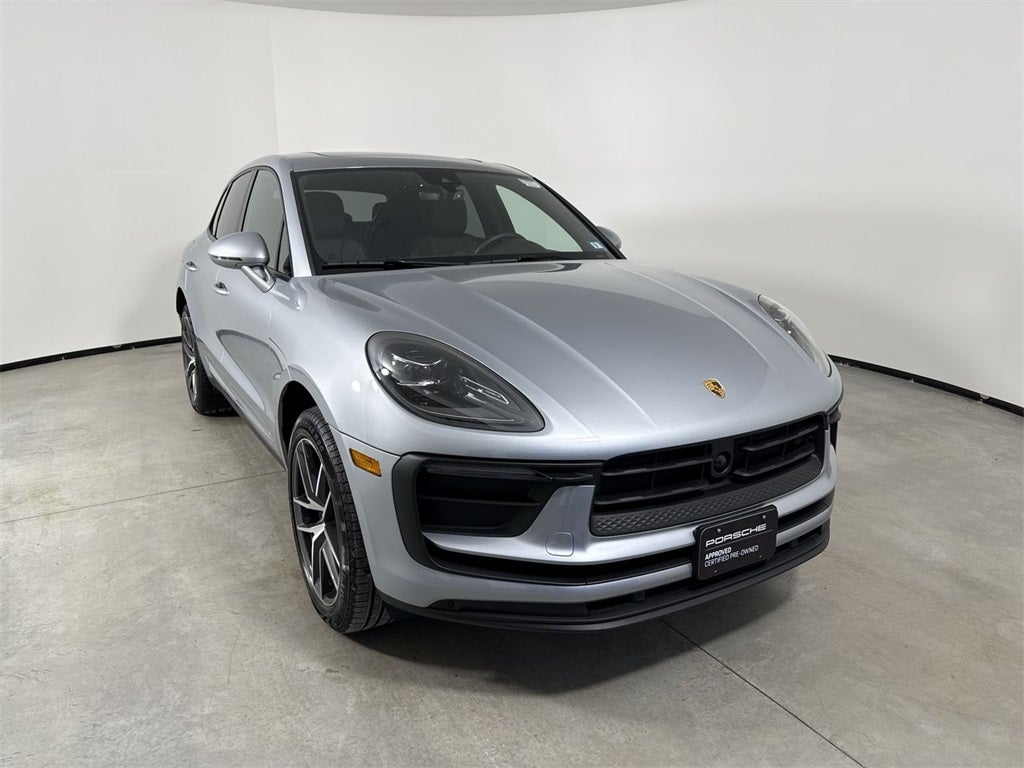2025 Porsche Macan AWD