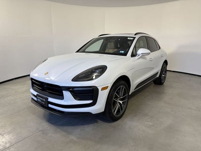 2025 Porsche Macan AWD