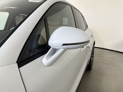 2025 Porsche Macan AWD