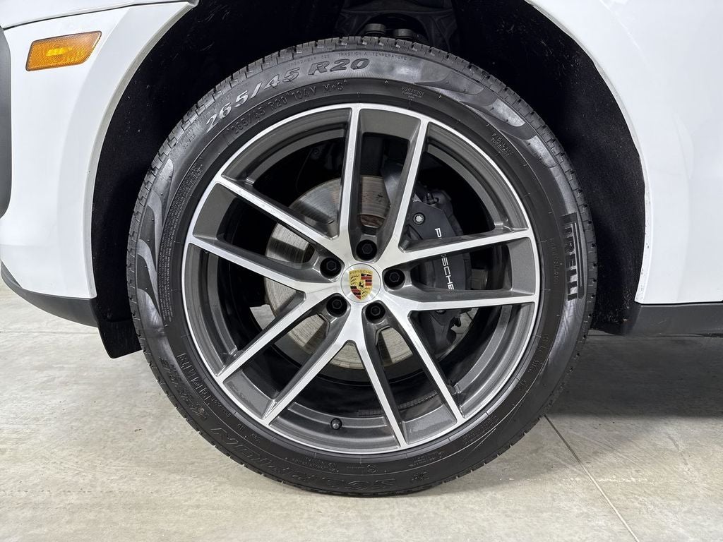 2025 Porsche Macan AWD