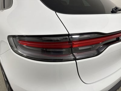 2025 Porsche Macan AWD