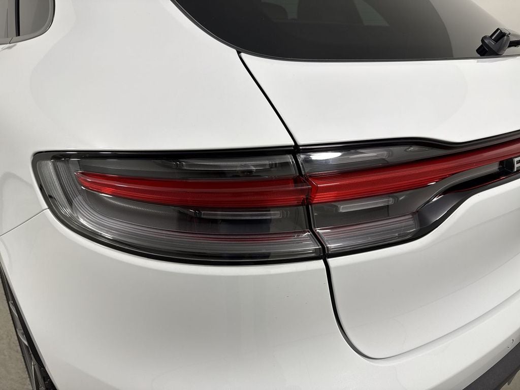 2025 Porsche Macan AWD