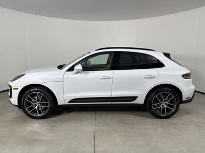 2025 Porsche Macan AWD