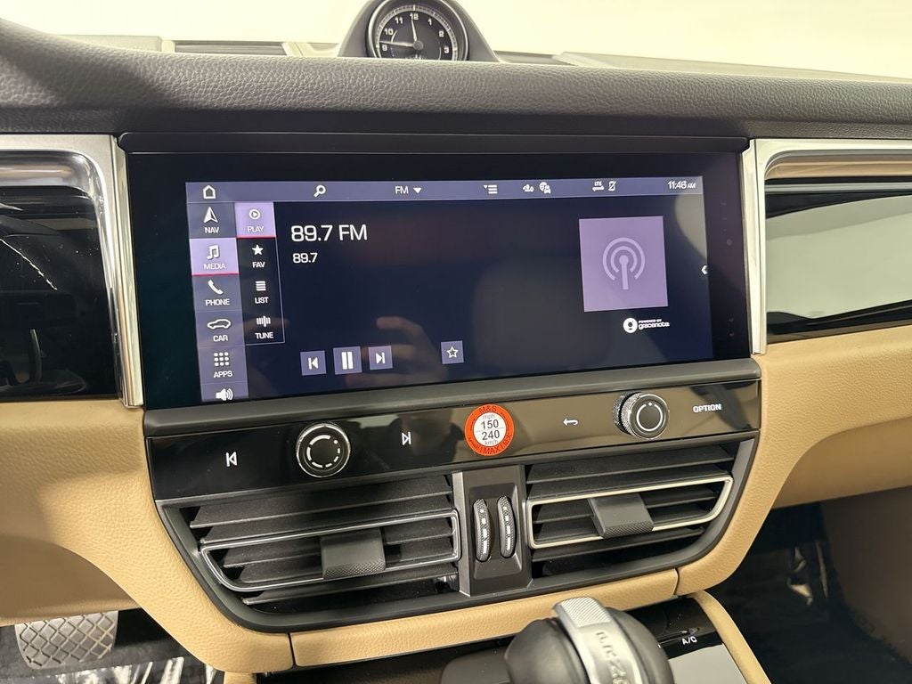 2025 Porsche Macan AWD