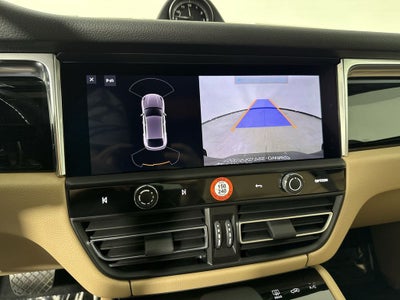 2025 Porsche Macan AWD