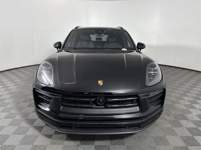 2025 Porsche Macan AWD