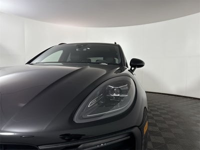 2025 Porsche Macan AWD