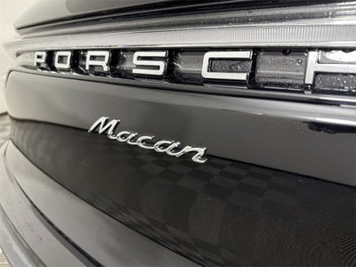 2025 Porsche Macan AWD