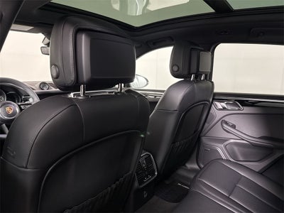 2025 Porsche Macan AWD