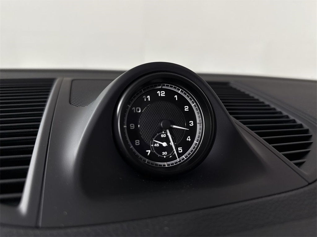 2025 Porsche Macan AWD