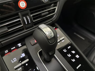 2025 Porsche Macan AWD