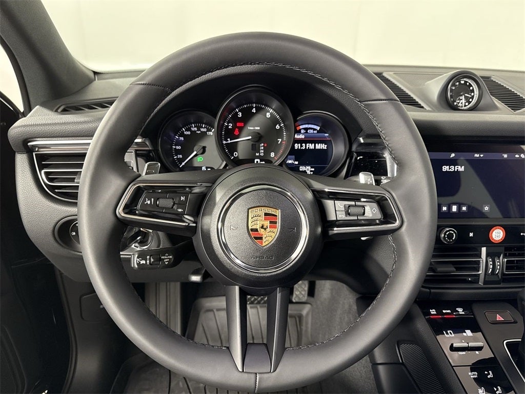 2025 Porsche Macan AWD