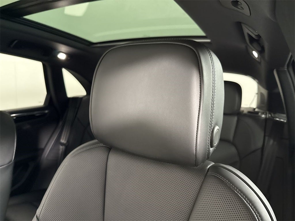 2025 Porsche Macan AWD