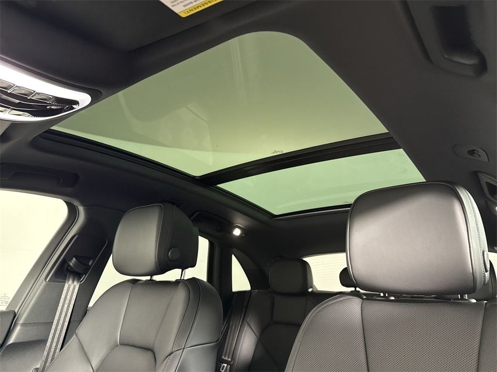 2025 Porsche Macan AWD