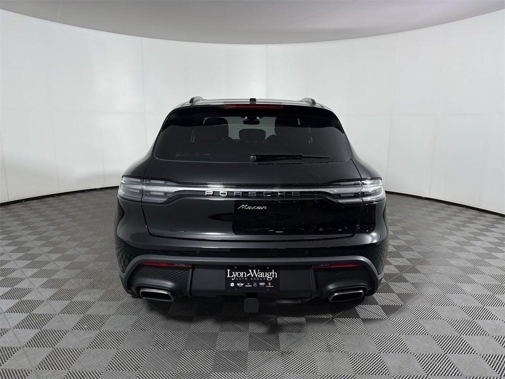 2025 Porsche Macan AWD