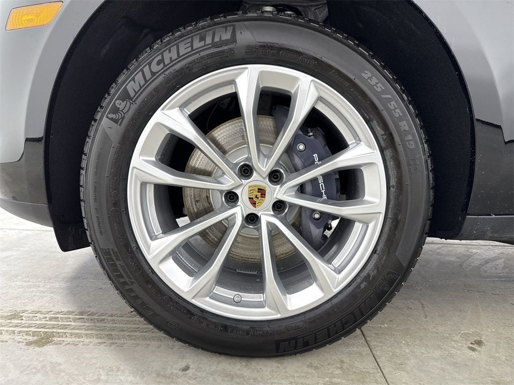 2026 Porsche Macan AWD