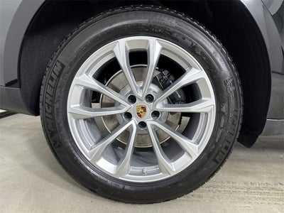 2026 Porsche Macan AWD