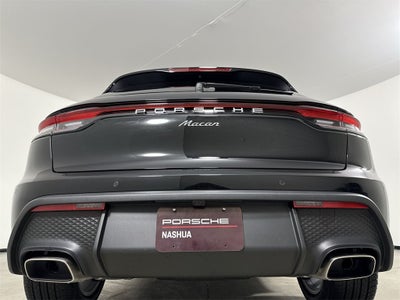 2026 Porsche Macan AWD