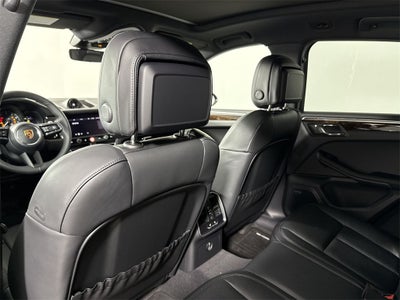 2026 Porsche Macan AWD