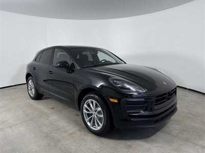 2026 Porsche Macan AWD