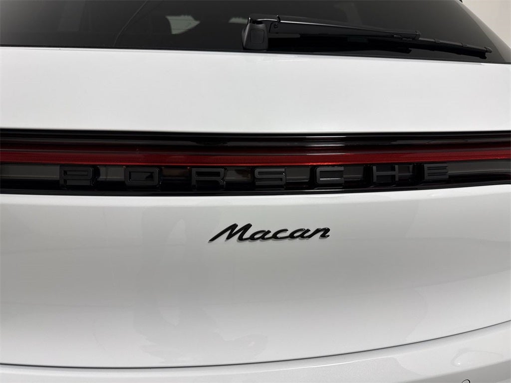 2026 Porsche Macan Macan