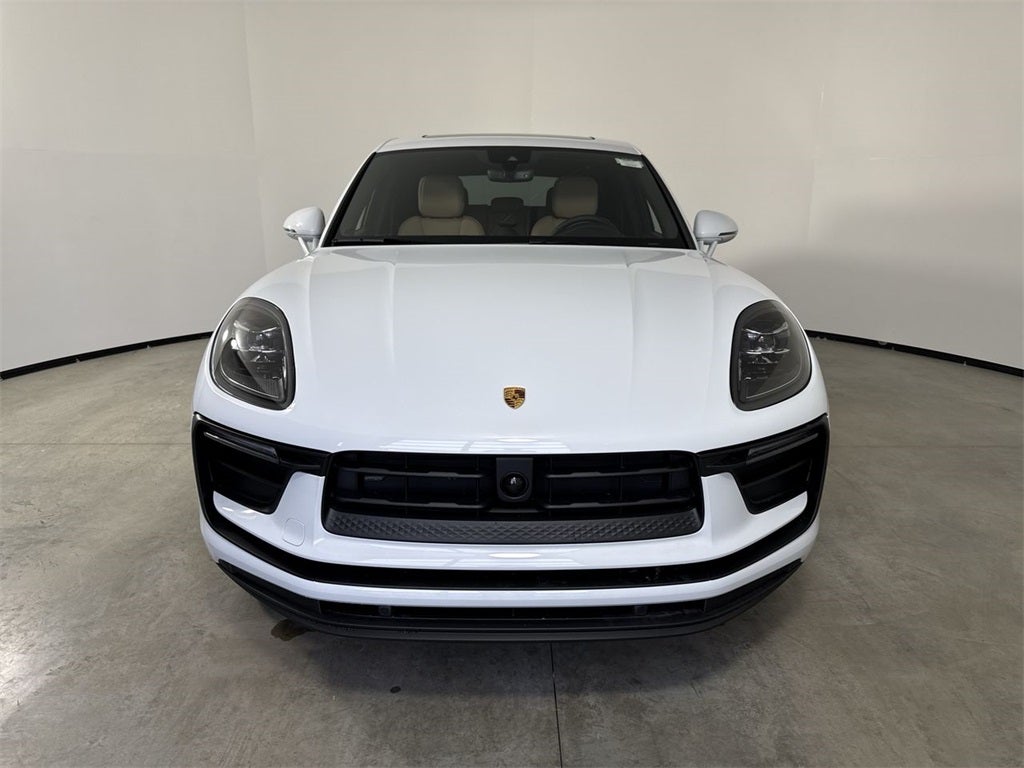 2026 Porsche Macan AWD