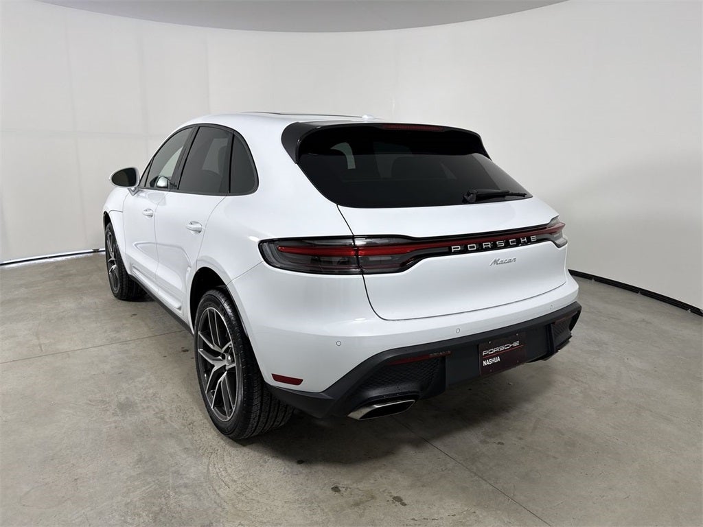 2026 Porsche Macan AWD