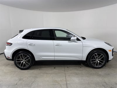 2026 Porsche Macan AWD