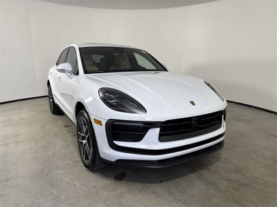 2026 Porsche Macan AWD