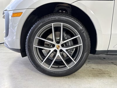 2026 Porsche Macan Macan