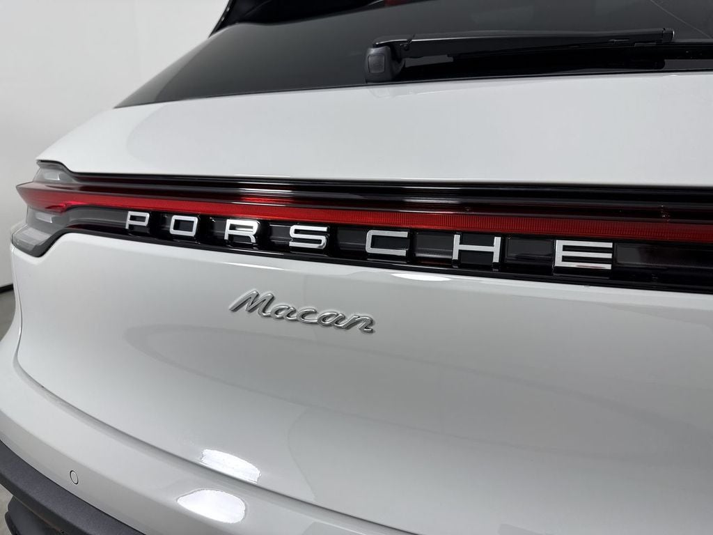 2026 Porsche Macan Macan
