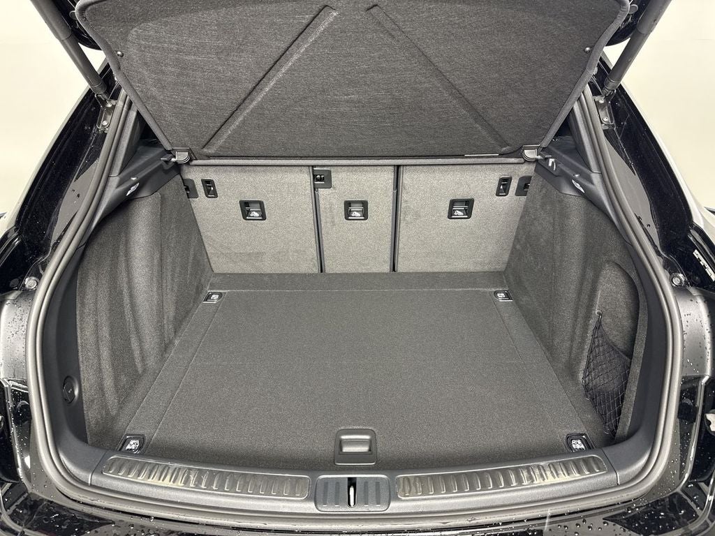 2026 Porsche Macan Macan T