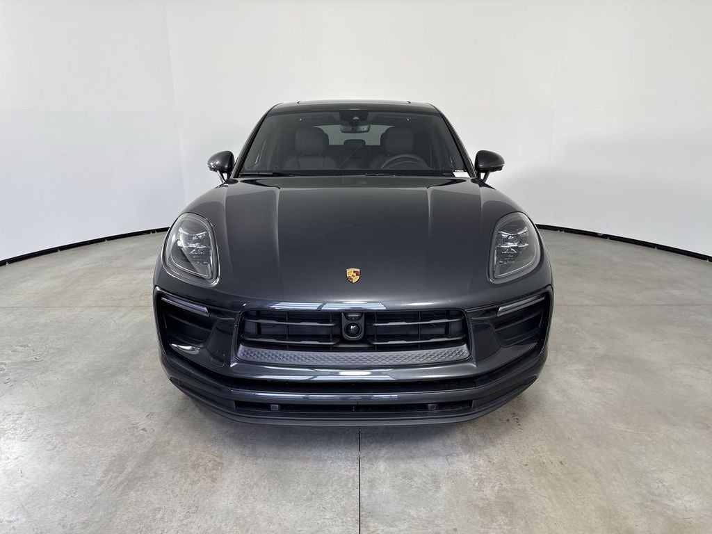 2026 Porsche Macan Macan