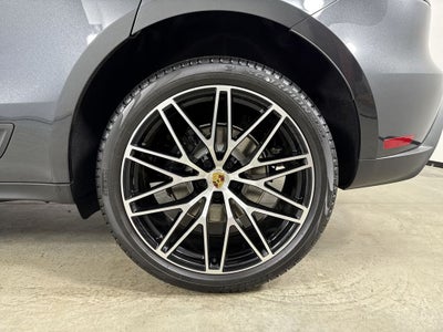 2026 Porsche Macan Macan