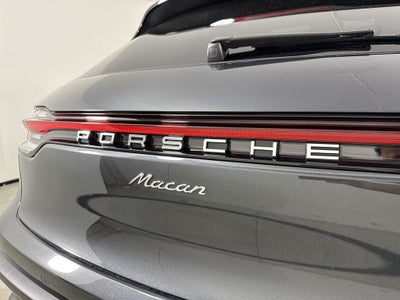2026 Porsche Macan Macan