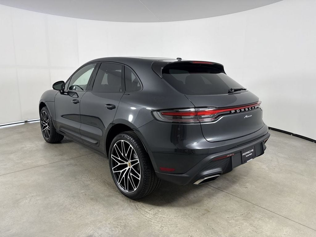 2026 Porsche Macan Macan