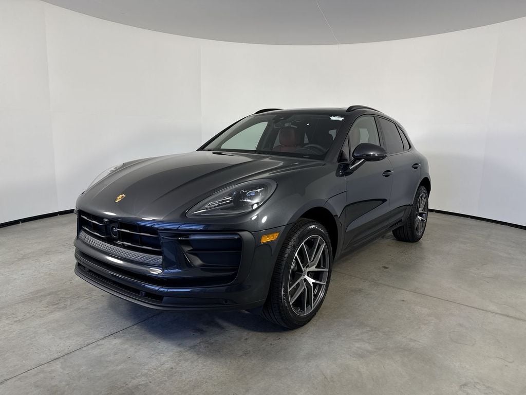 2026 Porsche Macan Macan