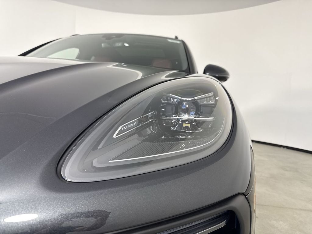 2026 Porsche Macan Macan