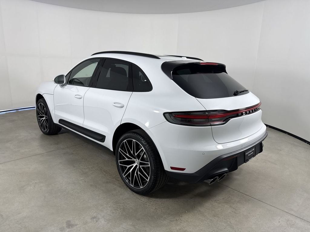 2026 Porsche Macan Macan