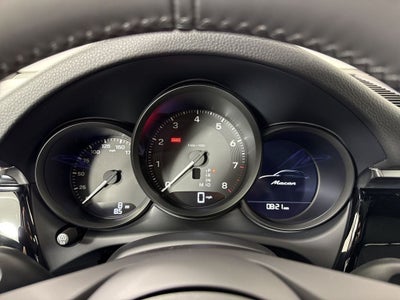 2026 Porsche Macan Macan