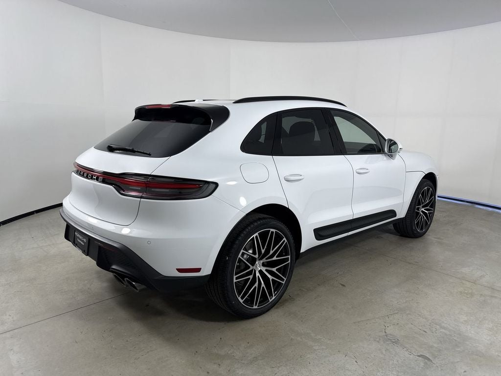 2026 Porsche Macan Macan