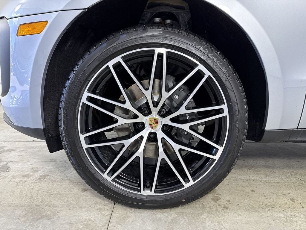 2026 Porsche Macan AWD