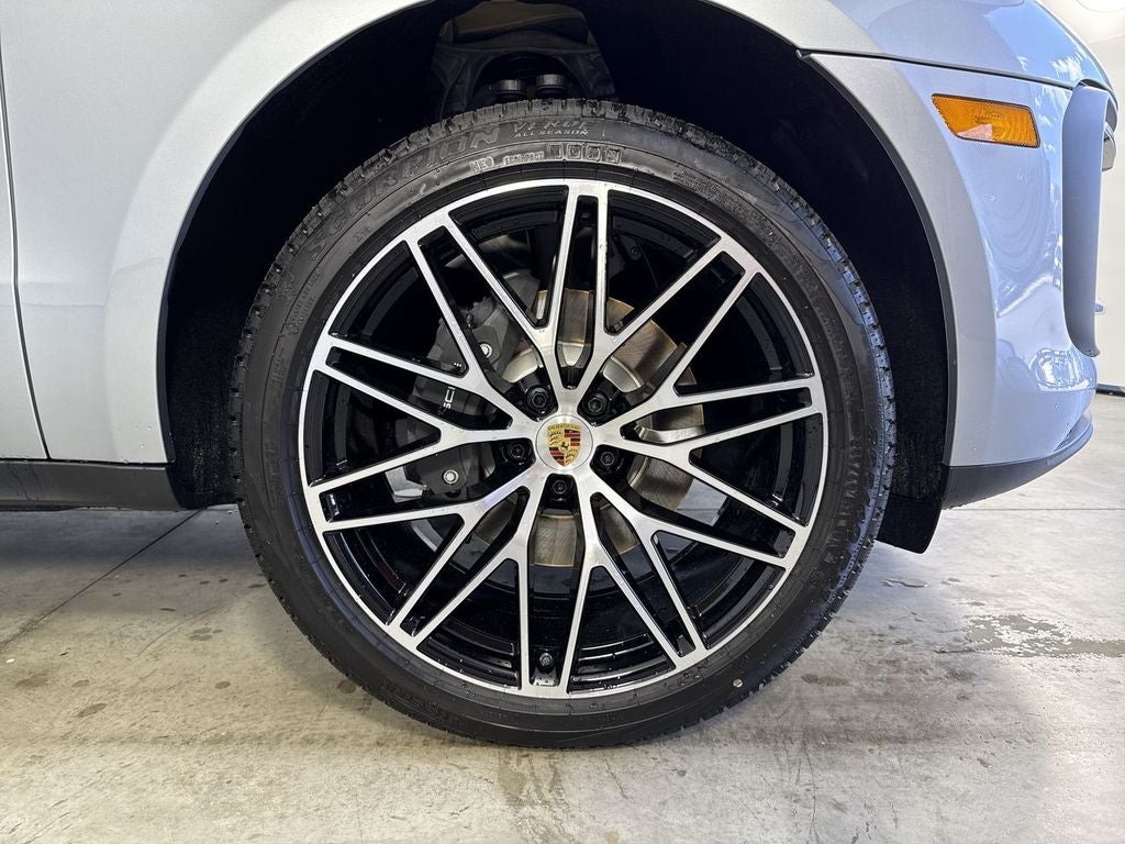 2026 Porsche Macan AWD