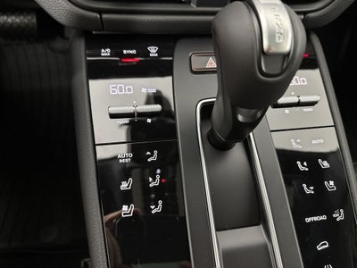 2026 Porsche Macan AWD