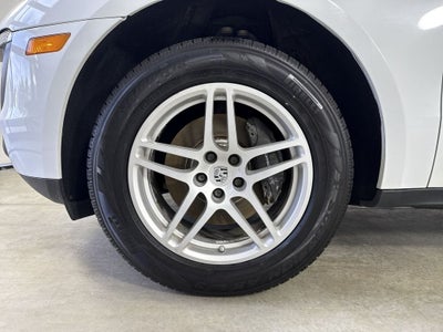 2018 Porsche Macan Base