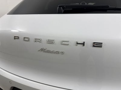 2018 Porsche Macan Base