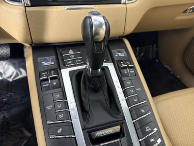 2018 Porsche Macan Base